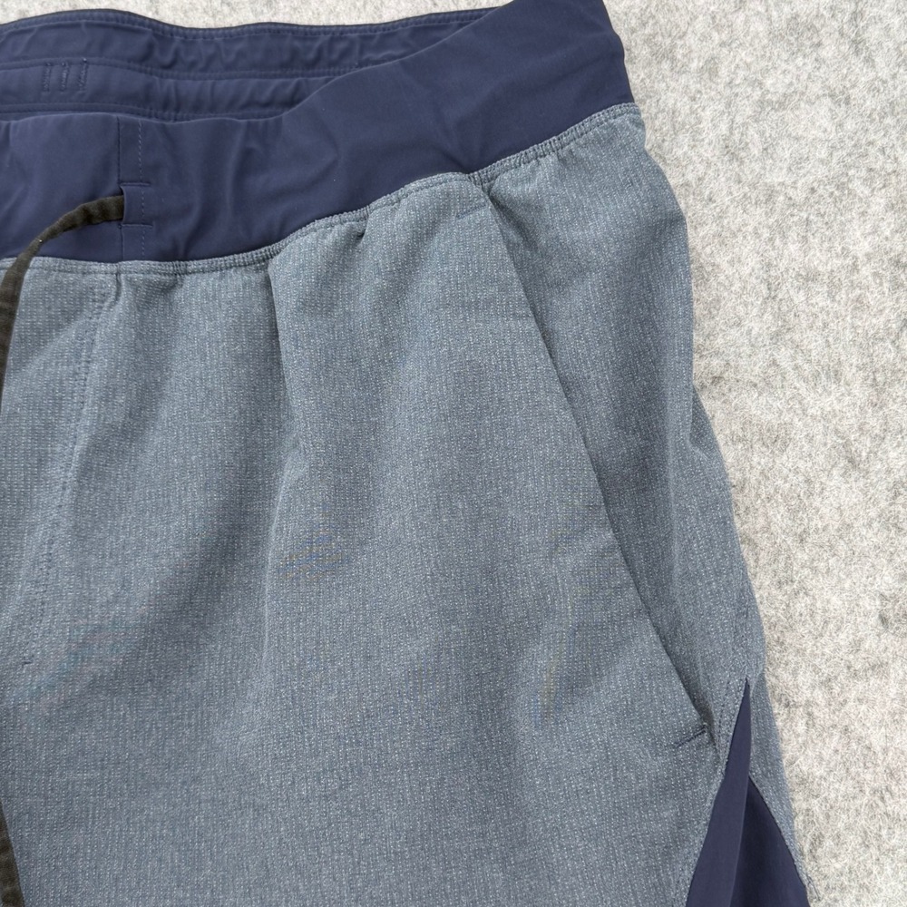 Lululemon Mens Athletic Training Shorts Grey Navy Blue Drawstring 9 Inch Inseam - Picture 2 of 11